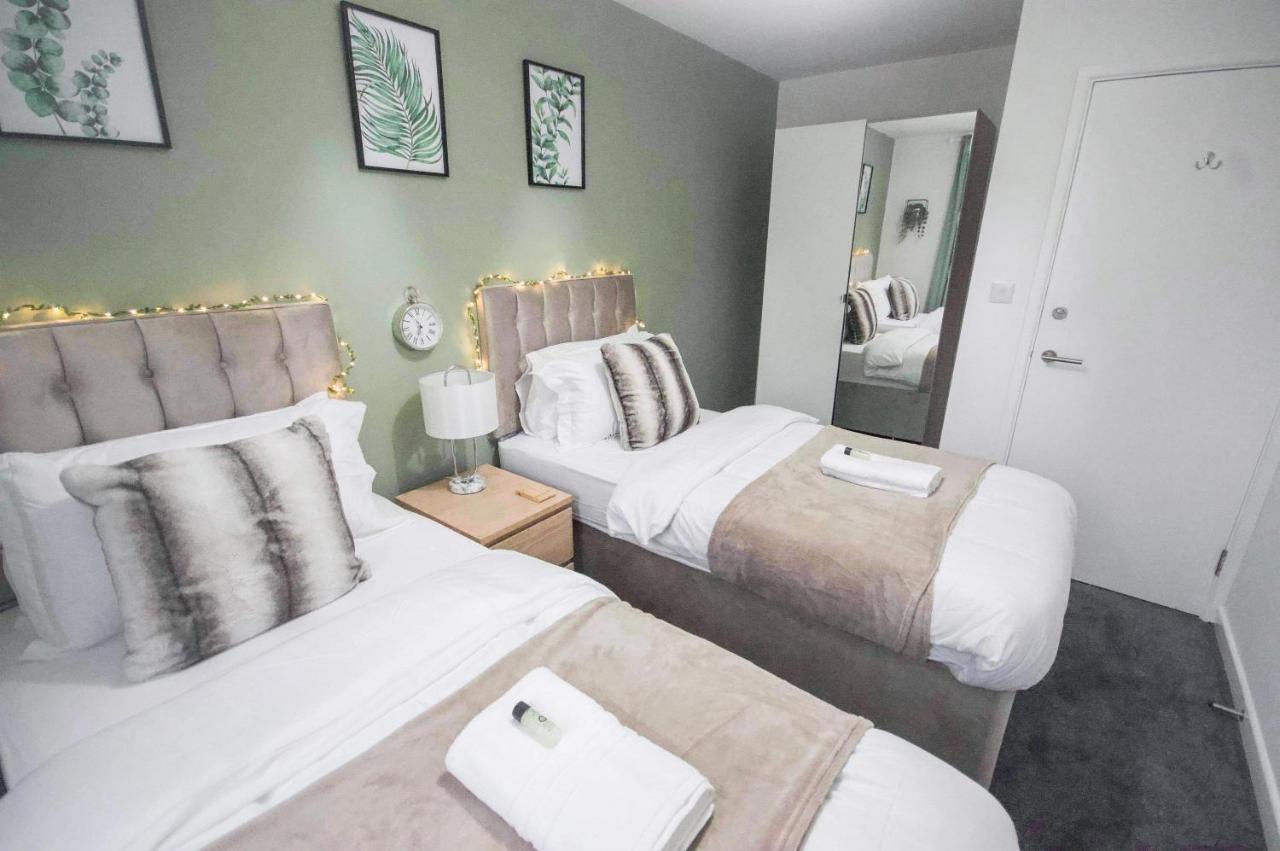 Affordable Digs Nr City Centre Sleeps5 Free Secure Parking Coventry Eksteriør bilde
